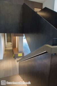 Treppengeländer in Einfamilienhaus, Schaan, Fürstentum Liechtenstein, Structured Metal Surface