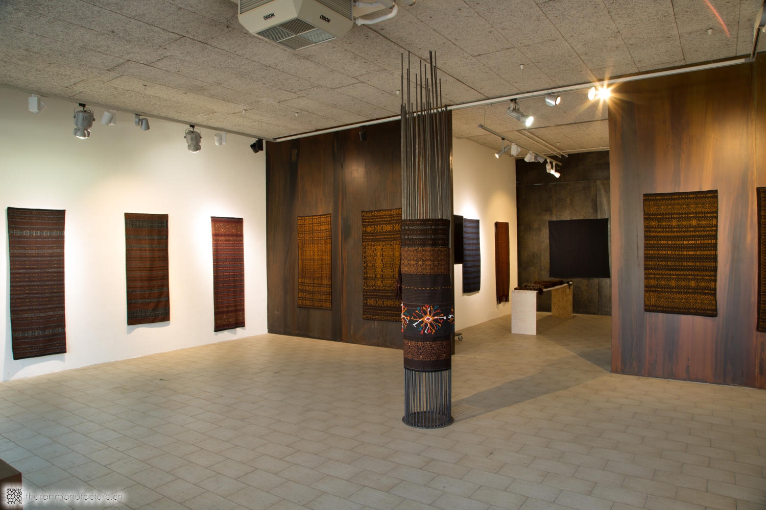 Inti Raum, Thür Art Manufacture